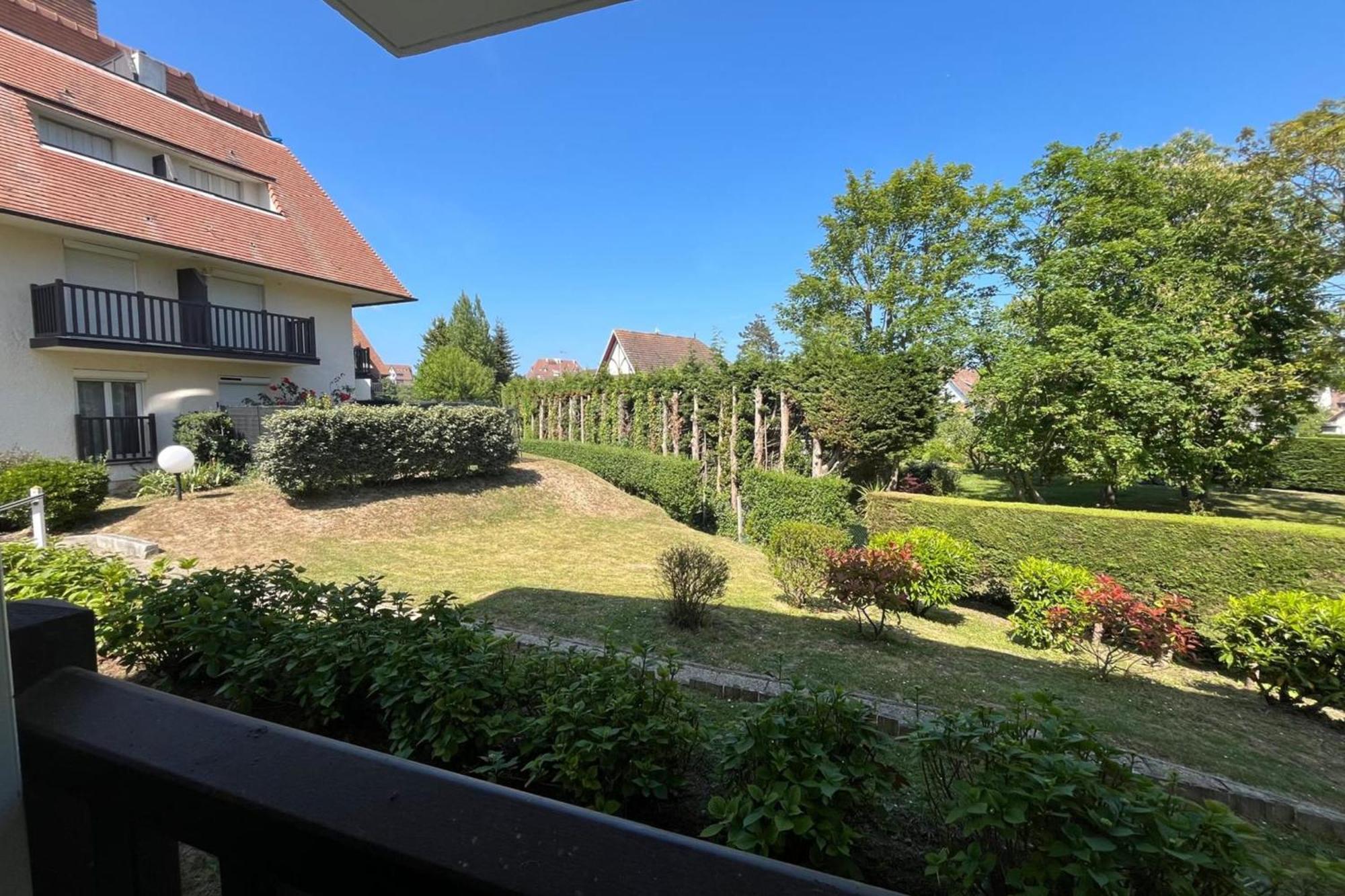 37M With Terrace And Garden Near The Sea Apartment Cabourg Ngoại thất bức ảnh